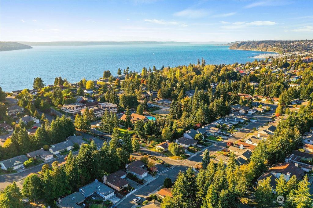 Photo of 24807 11th Avenue S, Des Moines, WA 98198 (MLS # 2006085)