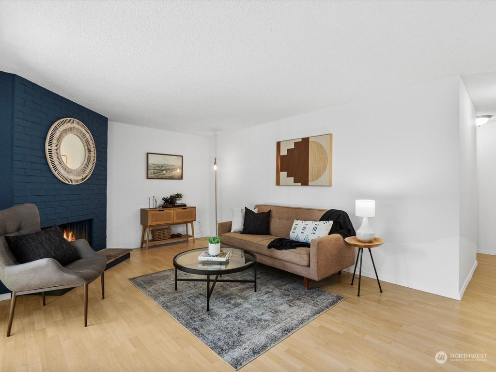 Photo of 412 S 325th Place #S7, Federal Way, WA 98003 (MLS # 2055526)