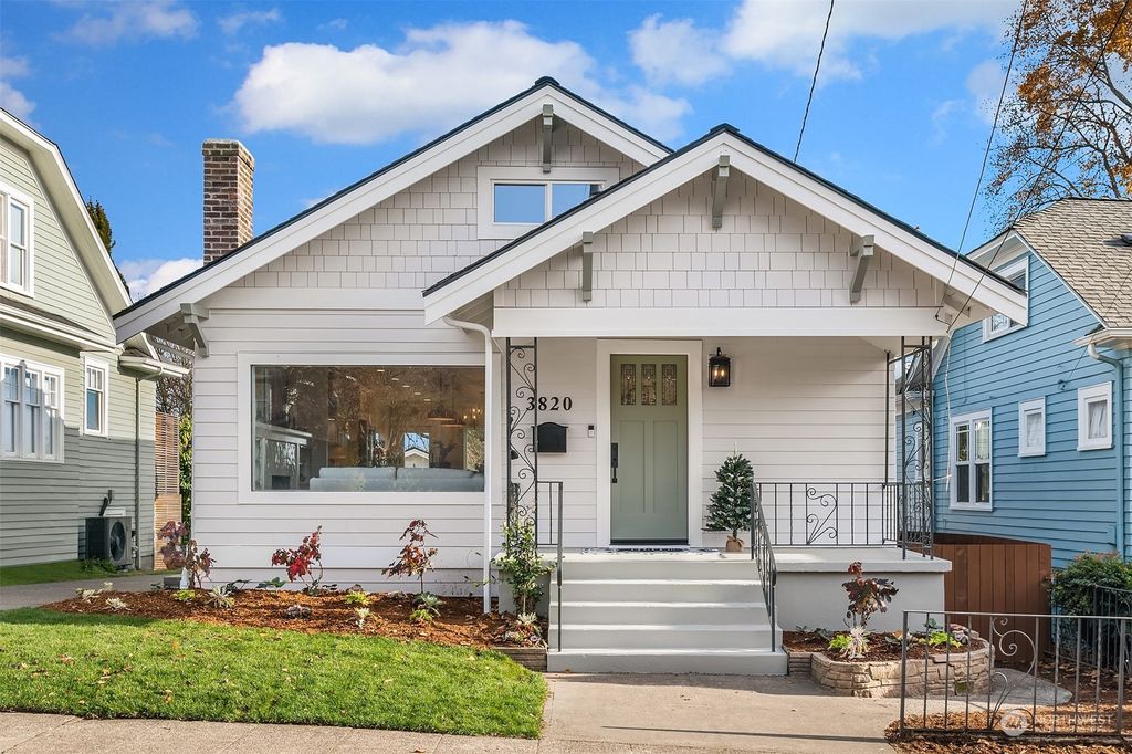 Photo of 3820 Burke Avenue N, Seattle, WA 98103 (MLS # 2310336)