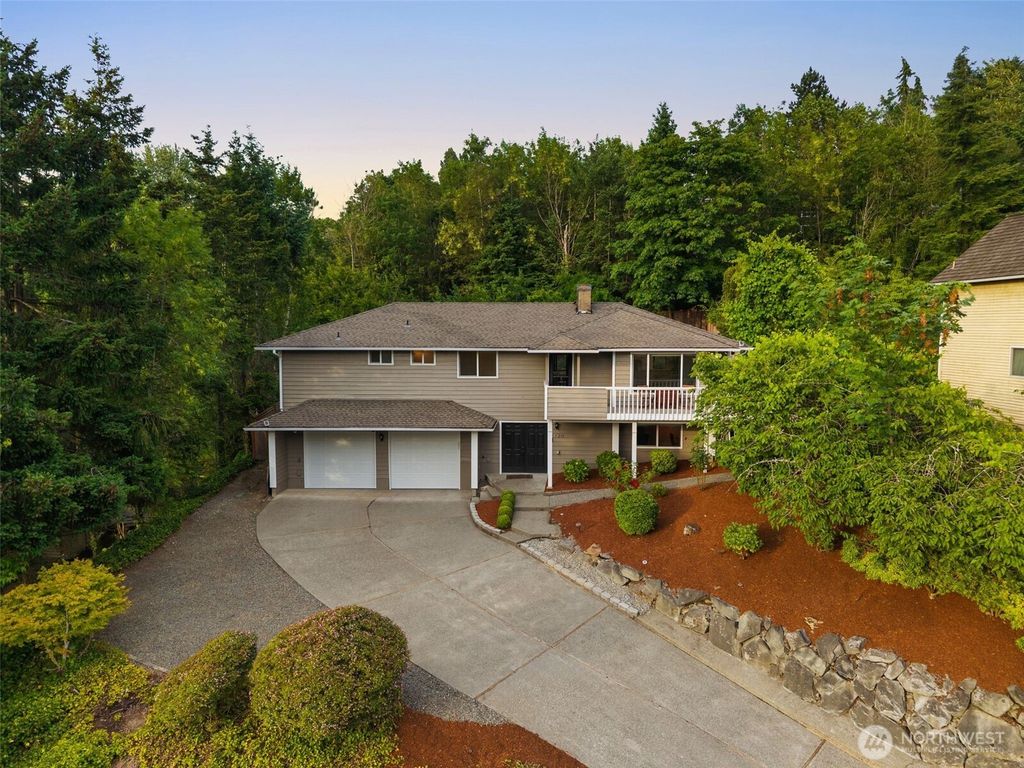 Photo of 2720 Mill Avenue S, Renton, WA 98055 (MLS # 2391883)