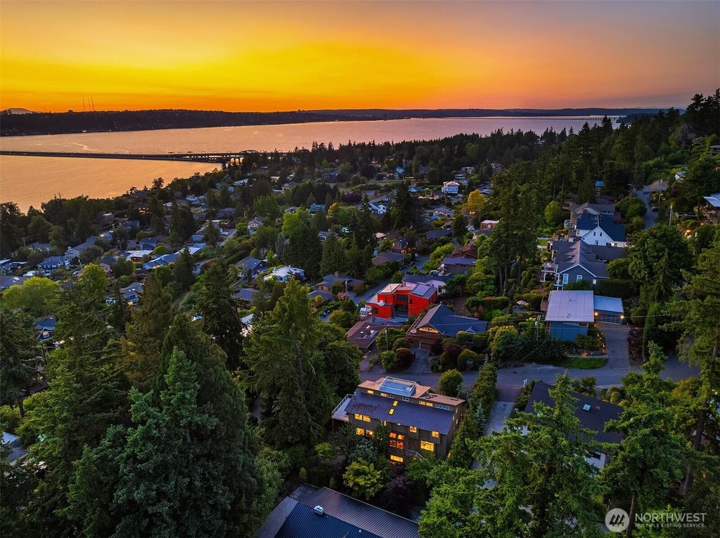 Photo of 6819 SE 32 Street, Mercer Island, WA 98040 (MLS # 2406422)