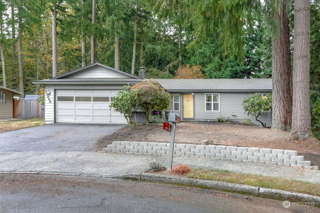 Photo of 14268 145th Place SE, Renton, WA 98059 (MLS # 2008977)