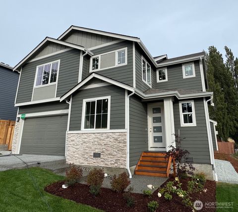 Photo of 575 SW Fairway Drive, Oak Harbor, WA 98277 (MLS # 2411128)