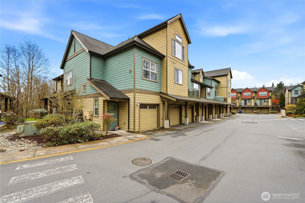 Photo of 19102 20th Drive SE #B102, Bothell, WA 98012 (MLS # 2498058)