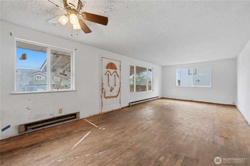 Photo of 11630 Center Road, Everett, WA 98204 (MLS # 2491570)