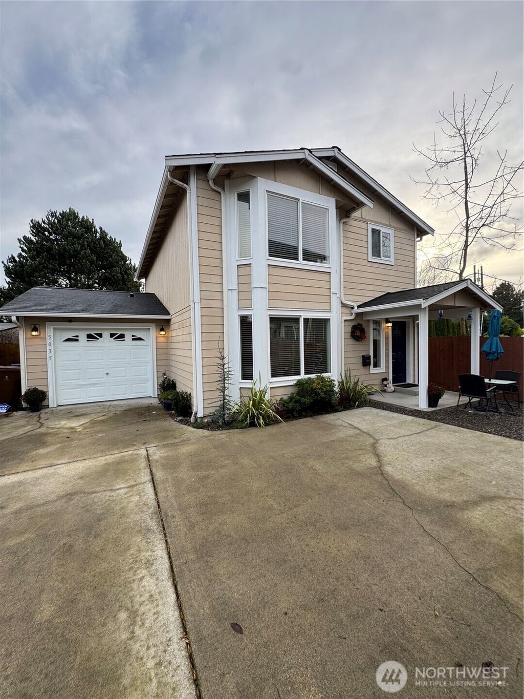 Photo of 5035 Pacific Avenue, Tacoma, WA 98408 (MLS # 2463380)