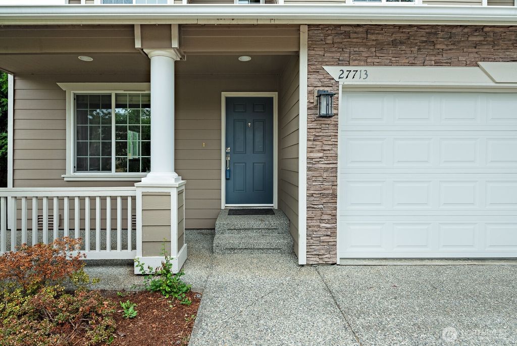 Photo of 27713 Ridge Way, Stanwood, WA 98292 (MLS # 2416594)