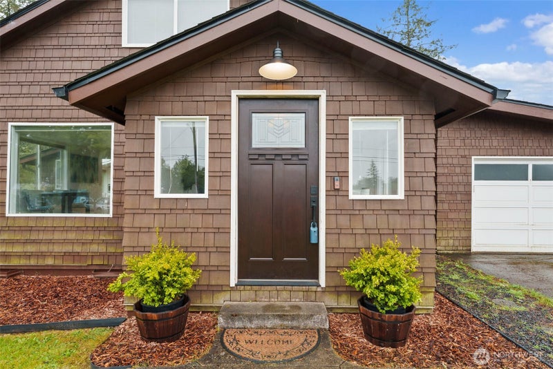 401 W Ocean Avenue