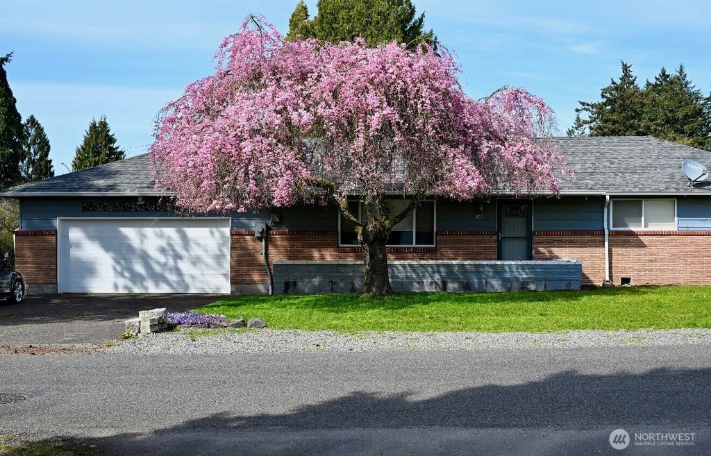Photo of 123 115th Street E, Tacoma, WA 98446 (MLS # 2516023)