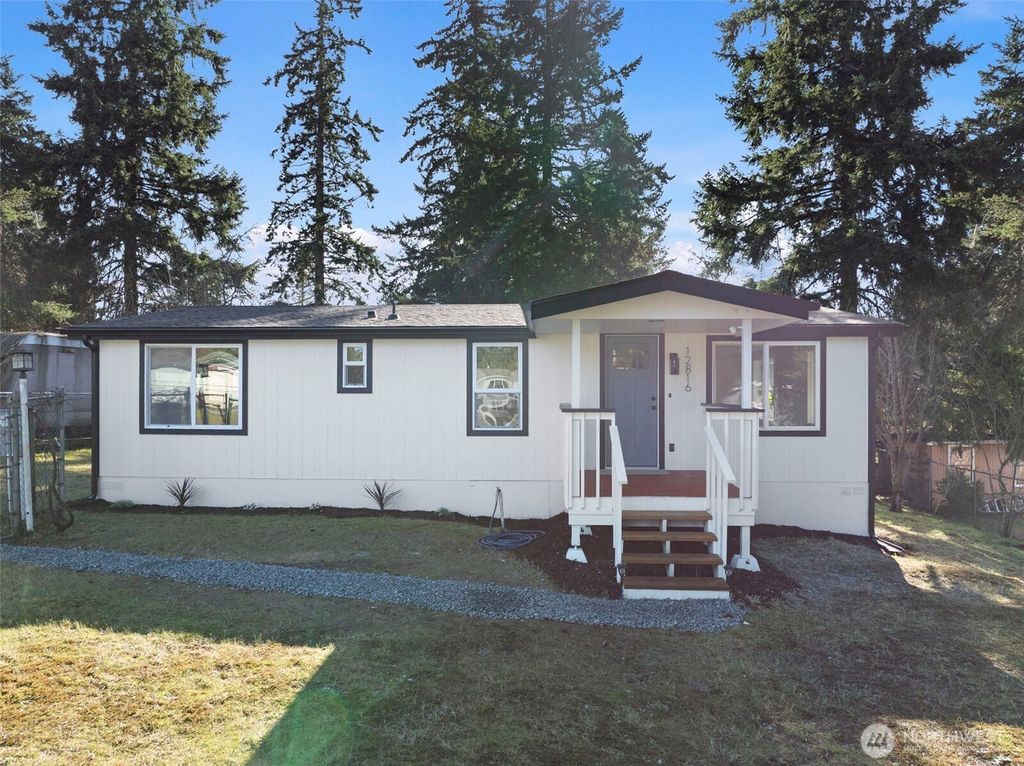 Photo of 12816 Ridge Cir E Cir, Bonney Lake, WA 98391 (MLS # 2480216)
