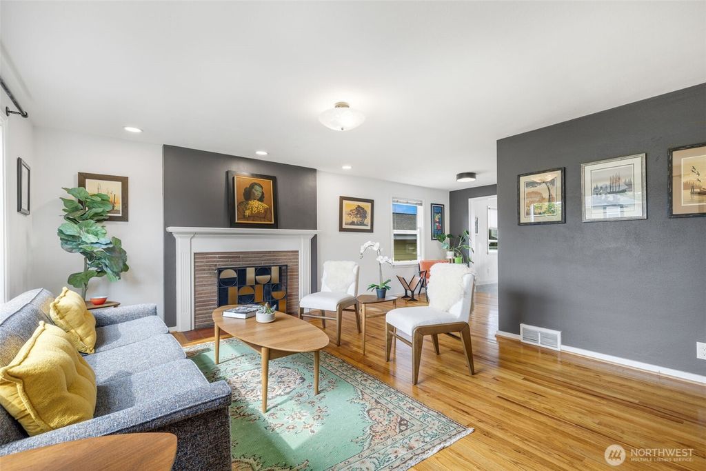 Photo of 4016 52nd Avenue SW, Seattle, WA 98116 (MLS # 2397704)