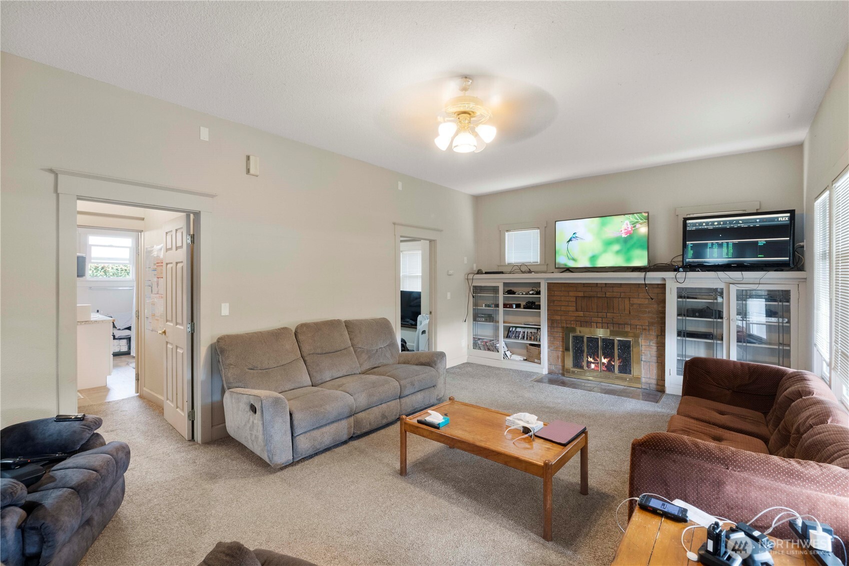 876 S Market Boulevard