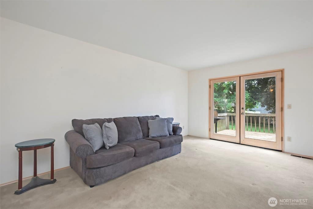 Photo of 7030 67th Place NE, Marysville, WA 98270 (MLS # 2547177)