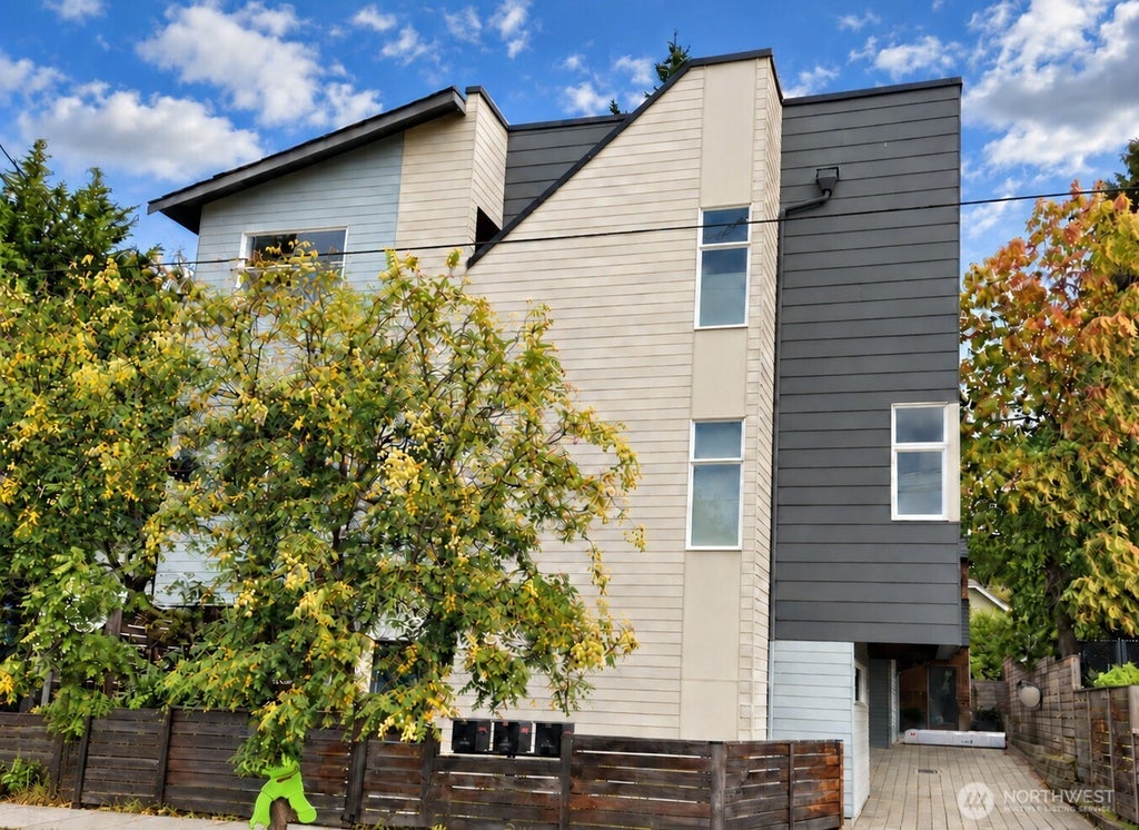 Photo of 4224 6th Avenue NW, Seattle, WA 98107 (MLS # 2583373)