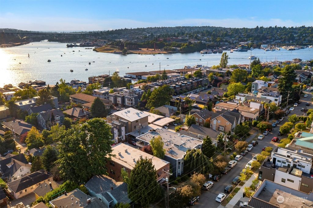 Photo of 2327 Yale Avenue E #I, Seattle, WA 98102 (MLS # 2066391)