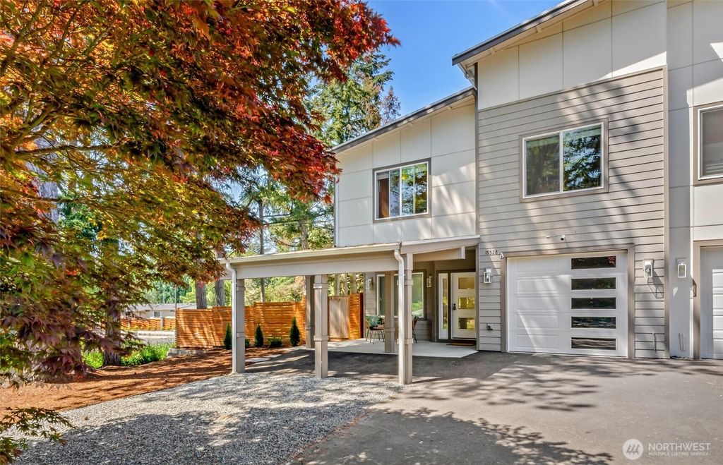 Photo of 19528 22nd Avenue SE #A, Bothell, WA 98012 (MLS # 2529640)
