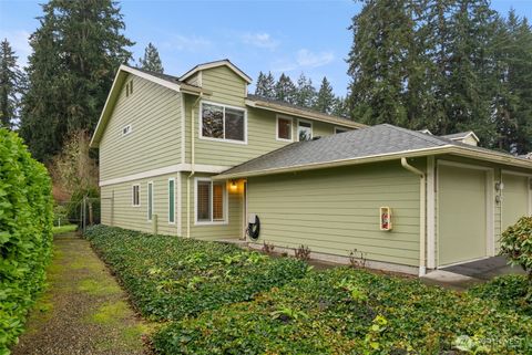 3926 NW Fairway Lane Bremerton WA 98312