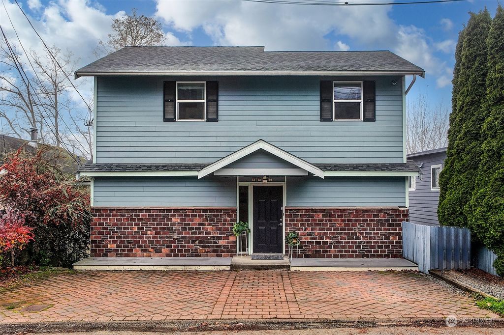 Photo of 4733 23rd Avenue SW, Seattle, WA 98106 (MLS # 2314276)