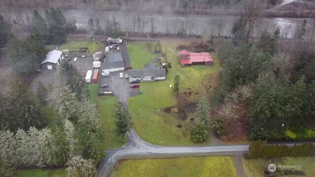 Photo of 12503 151st Avenue E, Puyallup, WA 98374 (MLS # 2475328)