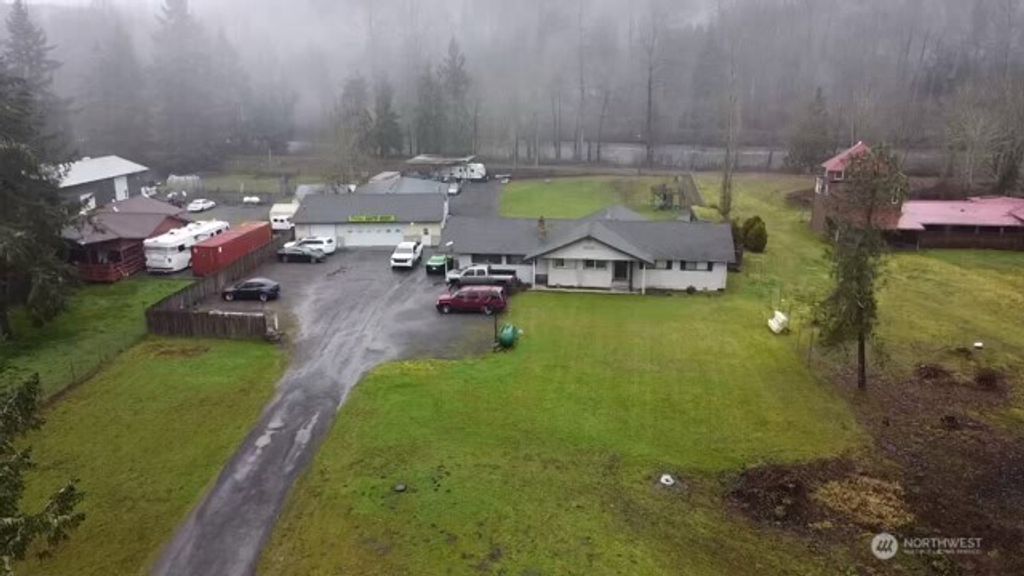 Photo of 12503 151st Avenue E, Puyallup, WA 98374 (MLS # 2475328)