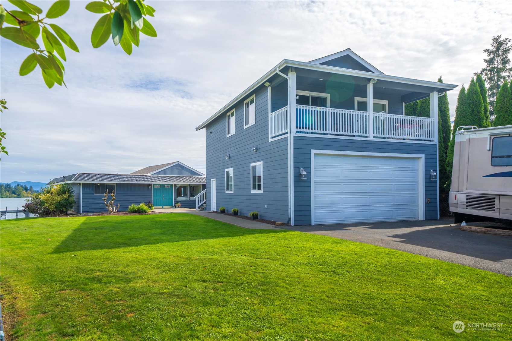 2401 Tacoma Point Drive E