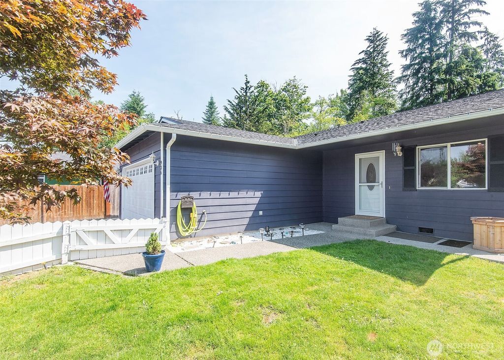 Photo of 936 Perkins Way, Sultan, WA 98294 (MLS # 2397614)