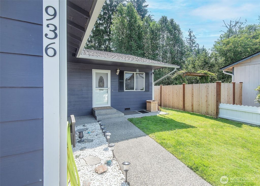 Photo of 936 Perkins Way, Sultan, WA 98294 (MLS # 2397614)