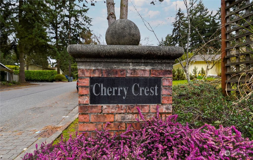 Photo of 2650 126th Avenue NE, Bellevue, WA 98005 (MLS # 2227624)