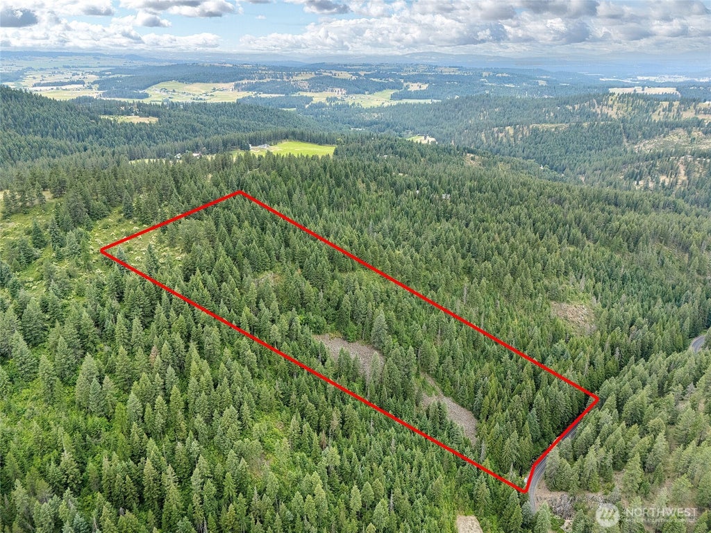 Photo of 19970 N Mt Spokane Park Dr DR, Mead, WA 99021 (MLS # 2546513)