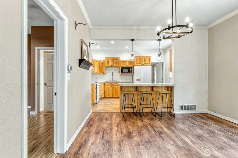 1132 W Elm Street