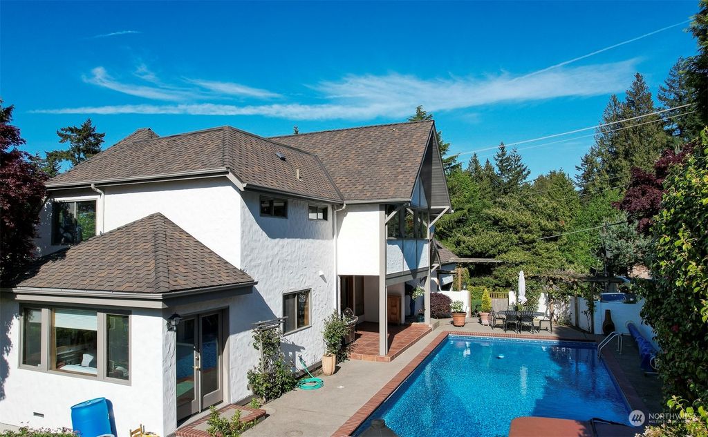 Photo of 2803 NW 94th Street, Seattle, WA 98117 (MLS # 2068148)