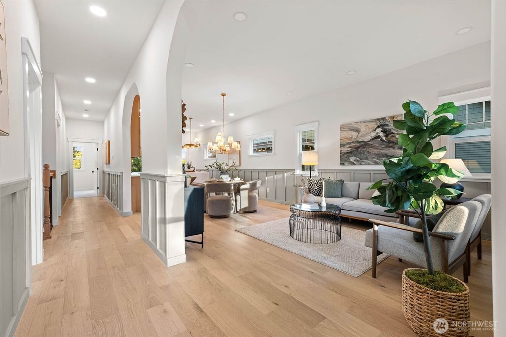 Photo of 508 22nd Avenue E, Seattle, WA 98112 (MLS # 2516861)
