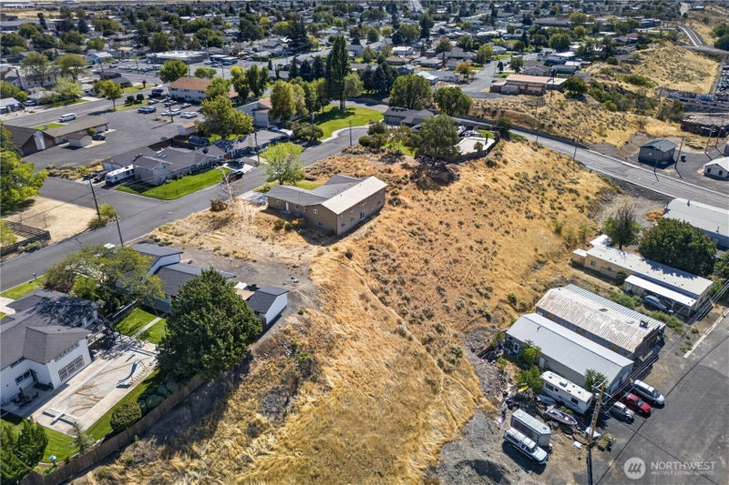 29 Nob Hill Drive