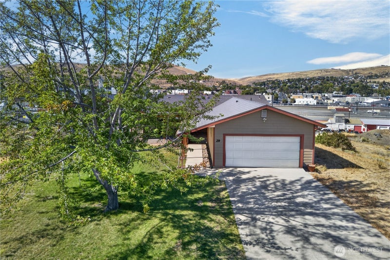 29 Nob Hill Drive