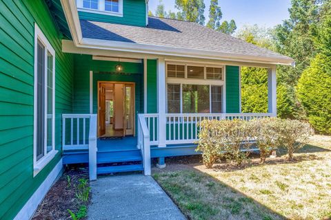 Photo of 9926 SW 184th Way, Vashon, WA 98070 (MLS # 2477461)