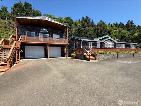 144 State Rt 101 Chinook WA 98614