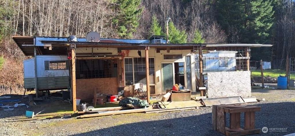 Photo of 1586 King Road, Winlock, WA 98596 (MLS # 2478396)