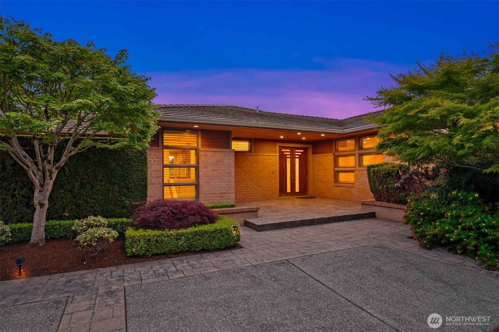 8635 NE 19th Place