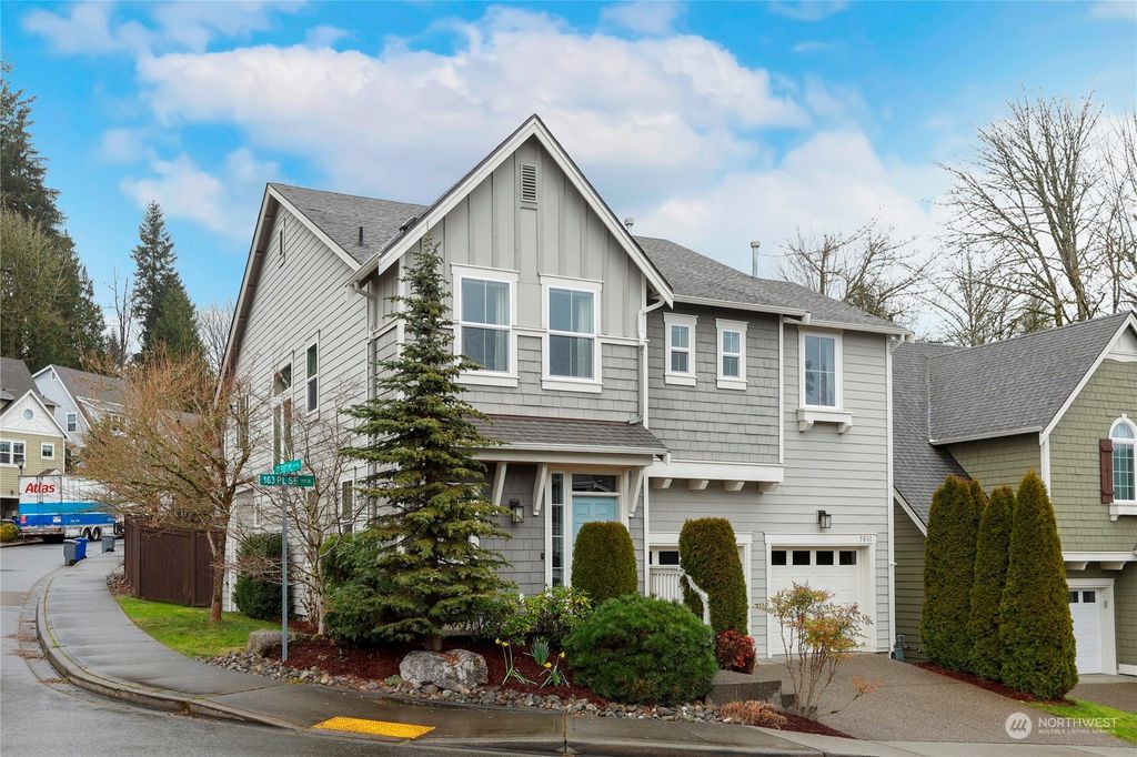 Photo of 5061 163rd Place SE, Bellevue, WA 98006 (MLS # 2204736)