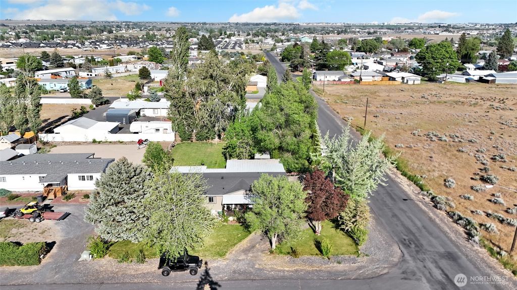 Photo of 4379 Jackie Drive NE, Moses Lake, WA 98837 (MLS # 2521941)