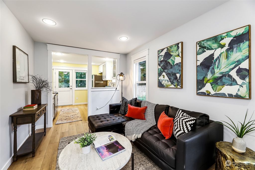 Photo of 2703 NE 137th Street, Seattle, WA 98125 (MLS # 2011254)
