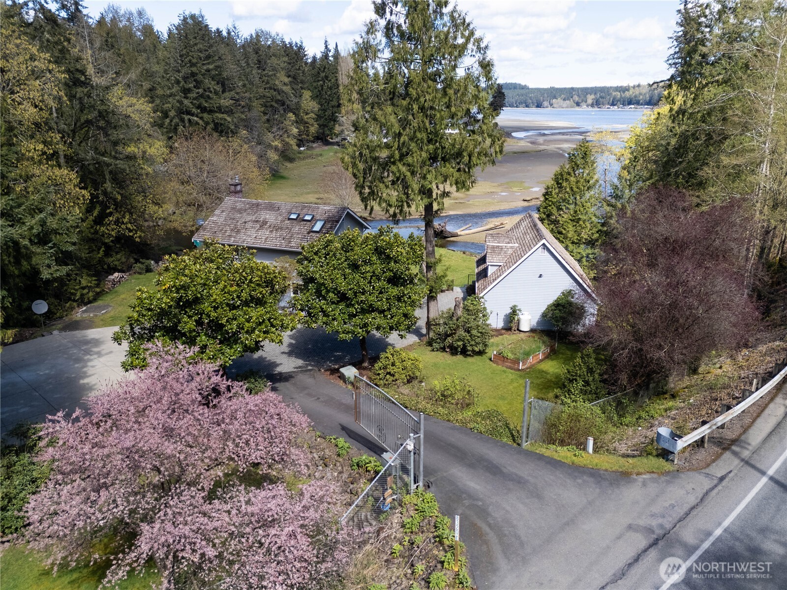 8320 E Grapeview Loop Road