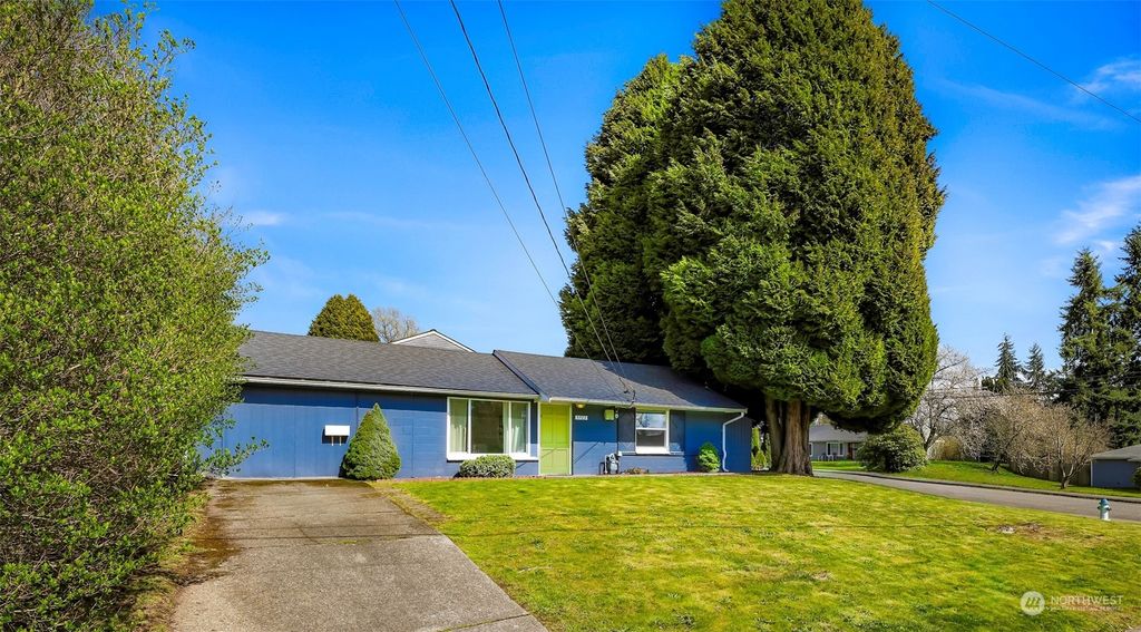 Photo of 5703 242nd Street SW, Mountlake Terrace, WA 98043 (MLS # 2212626)
