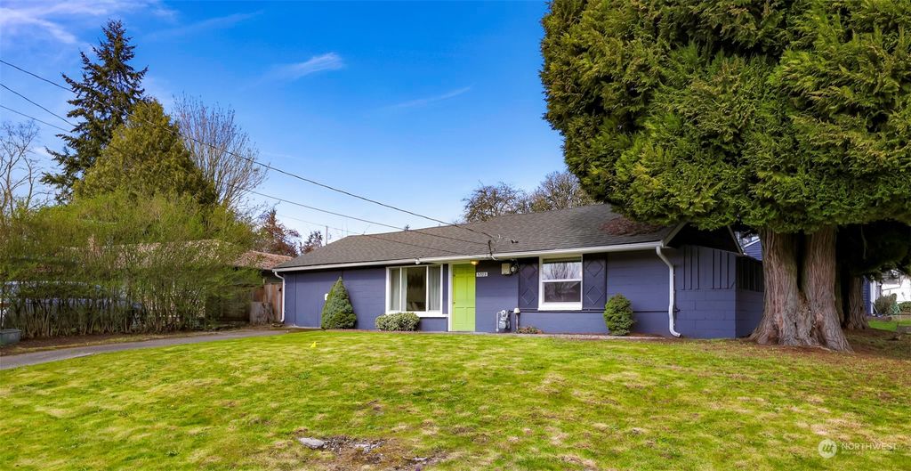 Photo of 5703 242nd Street SW, Mountlake Terrace, WA 98043 (MLS # 2212626)