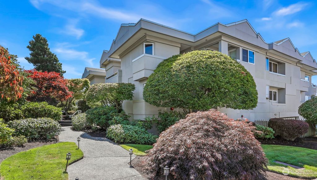 Photo of 400 Howell Way #103, Edmonds, WA 98020 (MLS # 2151672)