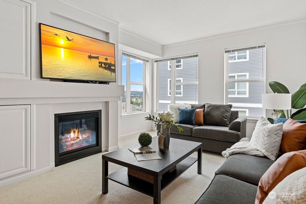 Photo of 4343 Roosevelt Way NE #603, Seattle, WA 98105 (MLS # 2125760)