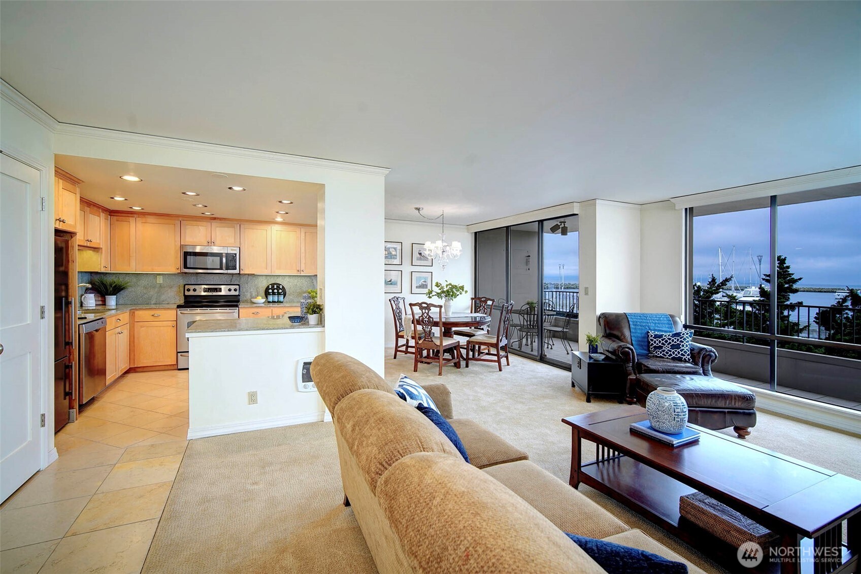 6533 Seaview Avenue NW 203A