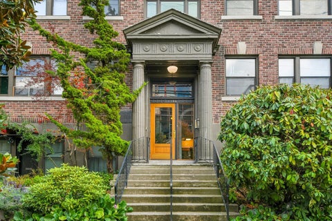 Photo of 1136 13th Avenue #205, Seattle, WA 98122 (MLS # 2574572)
