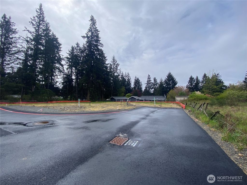 Photo of 16021 67th Avenue Ct E, Puyallup, WA 98375 (MLS # 2503247)
