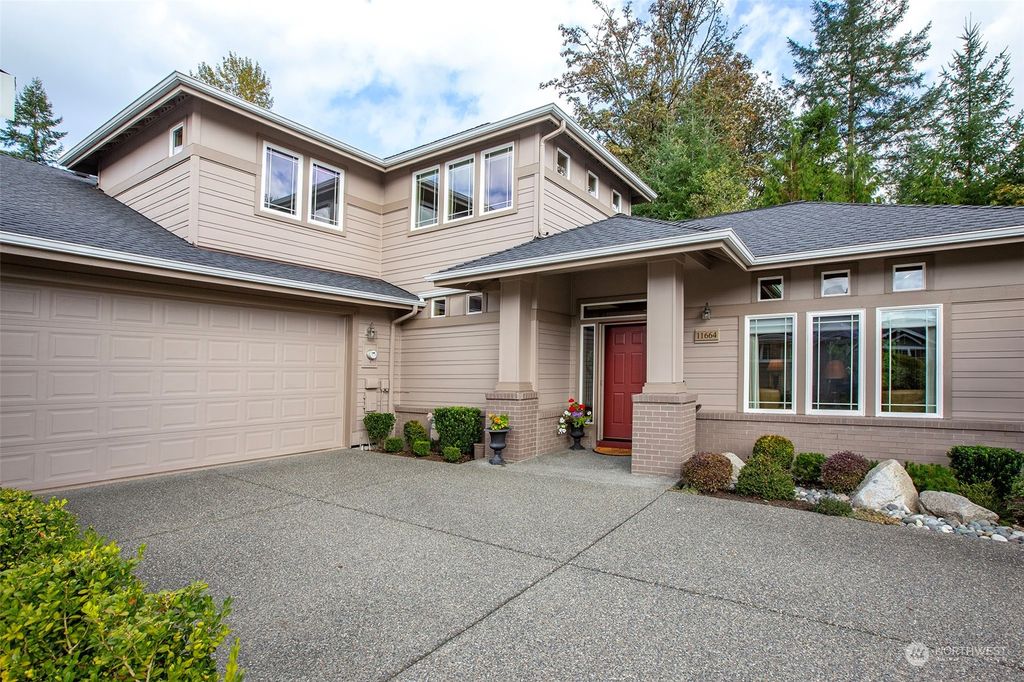 Photo of 11664 239th Avenue NE, Redmond, WA 98053 (MLS # 2298161)